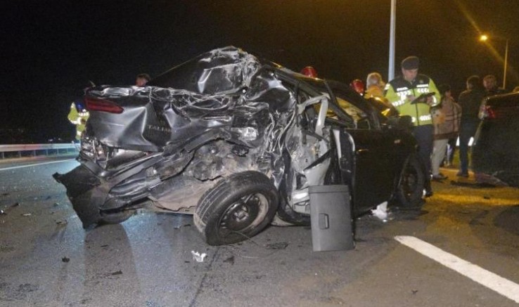 Bursa'da feci kaza; Araç hurdaya döndü