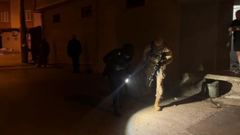Bursa'da gece yarısı ortalık karıştı; Silah sesleri...