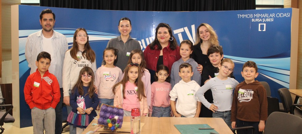 Bursa'da geleceğin mimarları hayallerini tasarladı! 