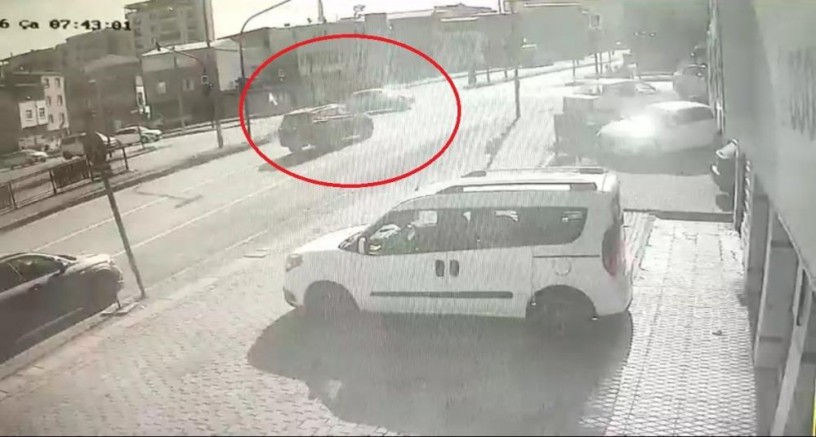 Bursa'da kırmızı ışıkta geçti, olanlar oldu!