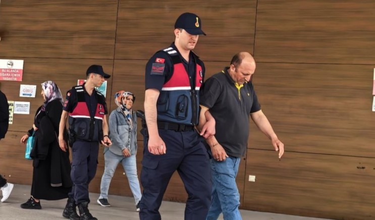 Bursa'da kredi kartı çalan şüpheliler yakalandı!