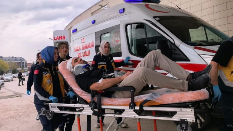 Bursa'da ortalığın savaş alanına döndüğü kavga!