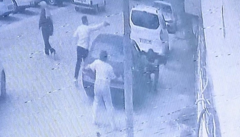 Bursa'da ortalık karıştı; Silahlı kavga...