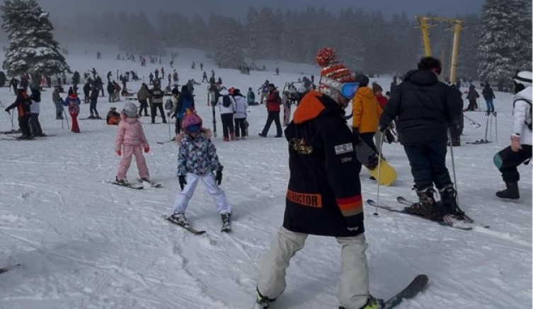 Bursa'da Sevgililer Günü'nde Uludağ doldu taştı!