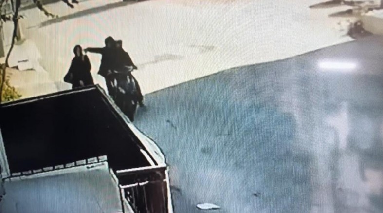 Bursa'da şok olay; Kadının telefonunu böyle çaldılar...