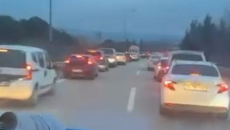 Bursa'da sürücülerden takdir toplayan hareket!