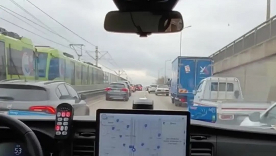 Bursa’da sürücülerden takdir toplayan hareket