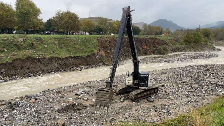 Bursa’da suyun yönü değişti, ekipler anında müdahale etti