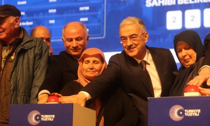 Bursa’da TOKİ kuraları çekildi! Hak sahipleri belli oldu…