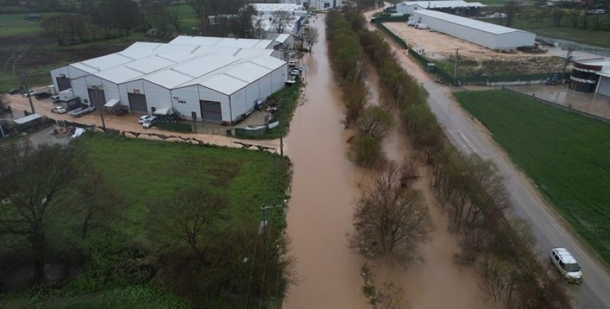 Bursa’da Ürünlü Deresi taştı!