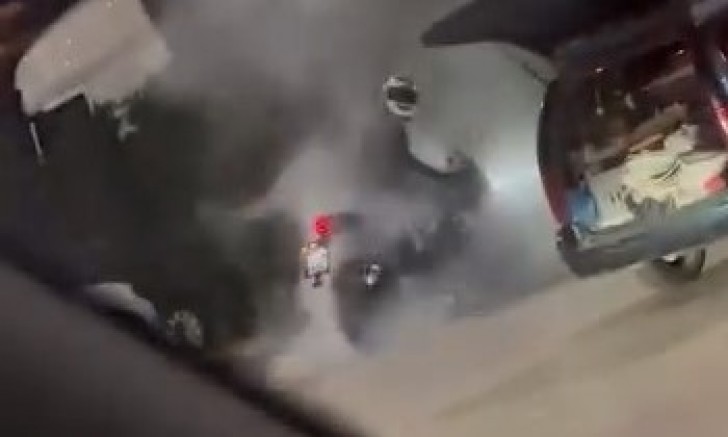 Bursa'da vurdumduymaz motosiklet sürücüsünün yaptığına bakın!