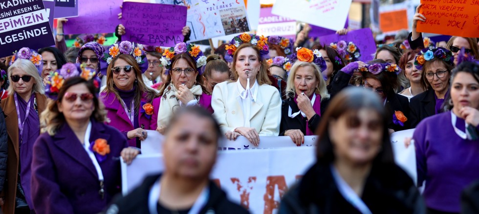 Bursa’da yüzlerce kadından eşitlik, özgürlük ve dayanışma çağrısı!