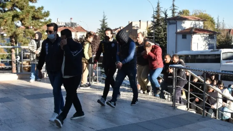 Bursa dahil 19 ilde dolandırıcılık operasyonu