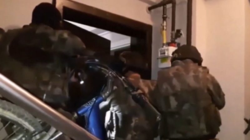 Bursa dahil 8 ilde yasa dışı bahis ve çocuk tacizi operasyonu!