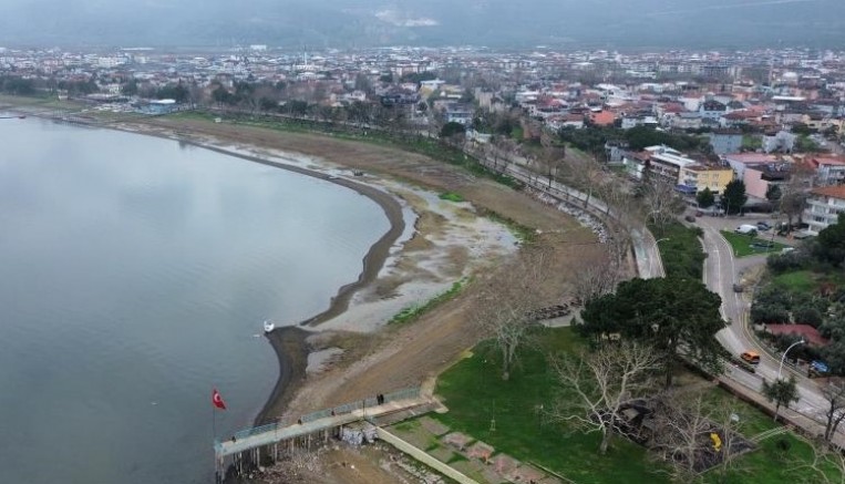 Bursa İznik Gölü'nde 'çekilme' tehlikesi!
