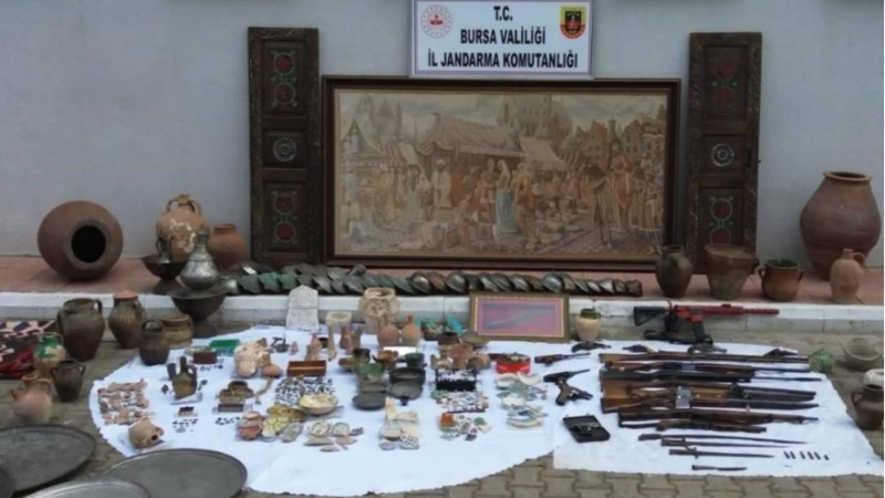 Bursa İznik'te 1500 yıllık tablo ele geçirildi!