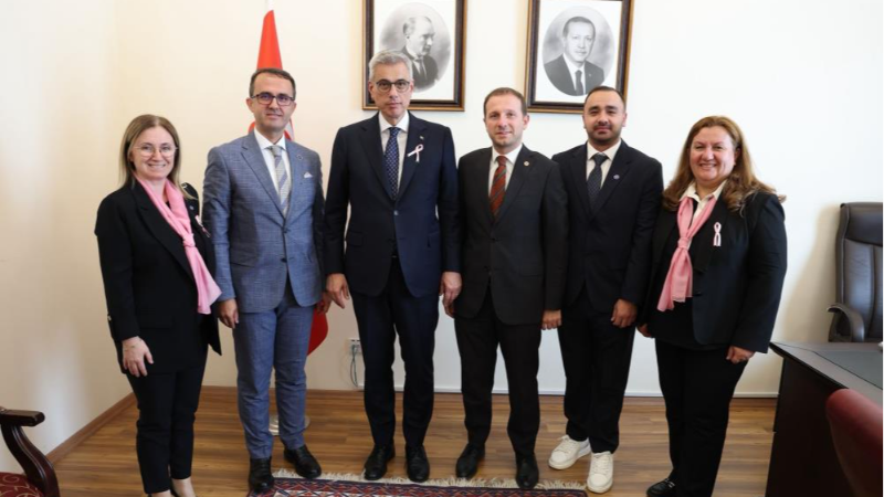 Bursa Kanserle Savaş Derneği’nden Memişoğlu’na ziyaret