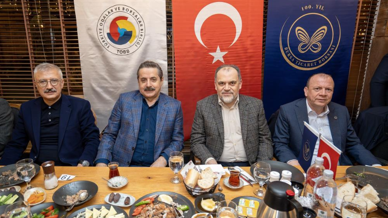 Bursa kent protokolünü buluşturan sahur!