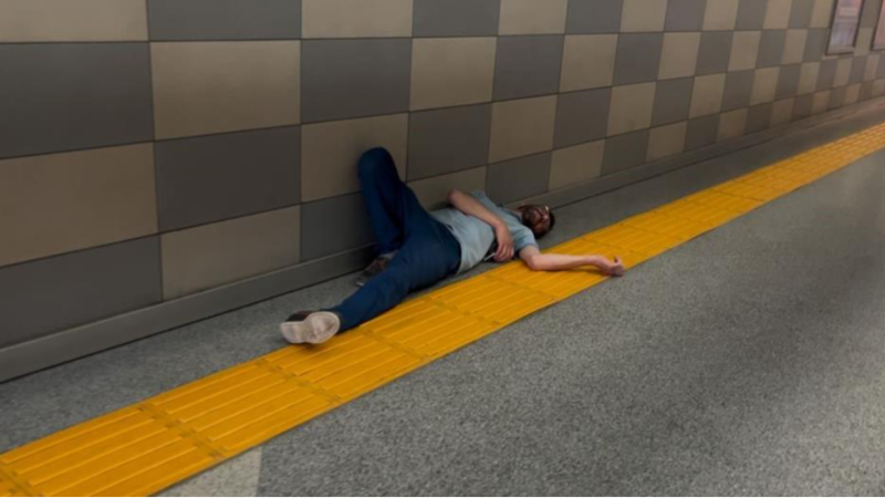 Bursa metrosunda ilginç anlar; Kimseyi dinlemedi