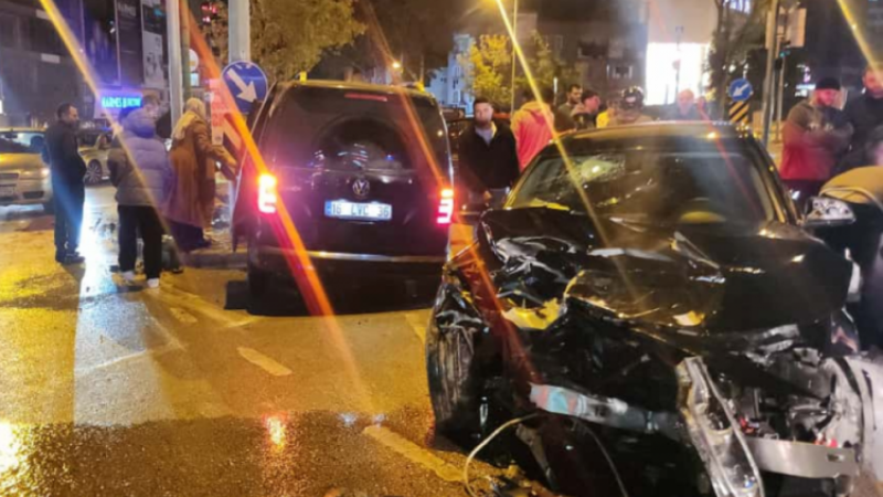 Bursa-Mudanya yolunda feci kaza! Yaralılar var...