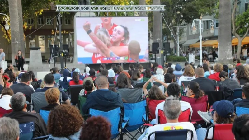Bursa Mudanya’da çifte milli maç heyecanı!