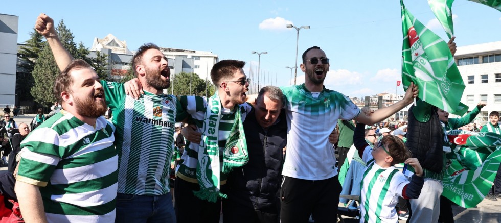 Bursa Nilüfer’de şampiyonluk böyle yaşandı!