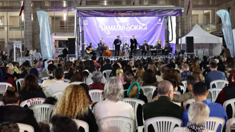 Bursa Nilüfer Ramazan Sokağı'nda muhteşem akşam