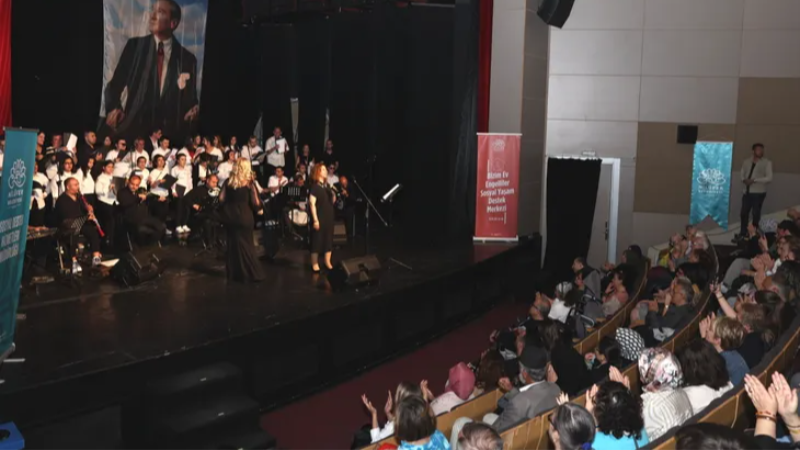 Bursa Nilüfer'de ayakta alkışlanan konser!