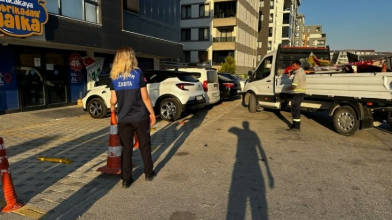 Bursa Nilüfer'de o tabelalar teker teker kaldırılıyor