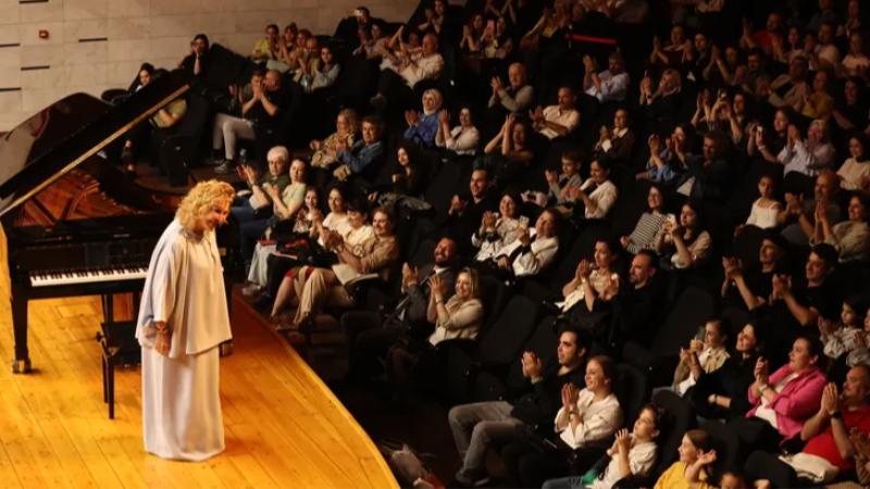 Bursa Nilüfer'de unutulmaz konser; Alkış yağmuru...