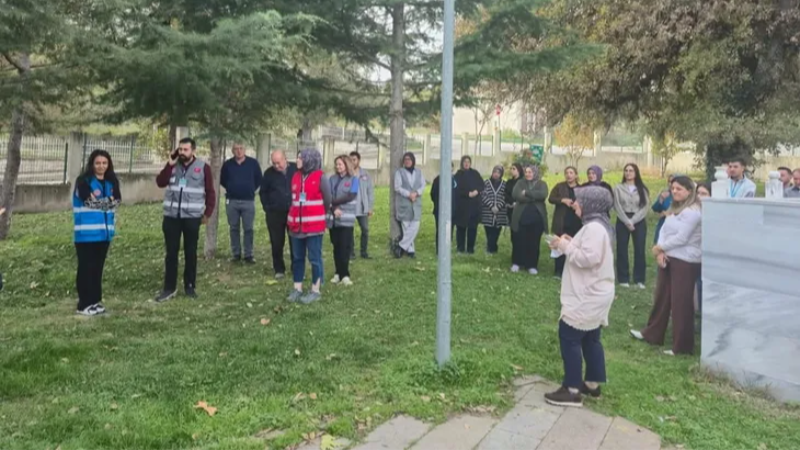 Bursa Orhaneli Devlet Hastanesinde deprem tatbikatı