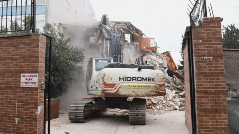 Bursa Osmangazi Belediyesi tarihi gün yüzüne çıkarıyor