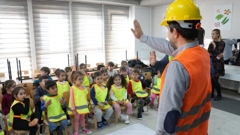 Bursa Osmangazi kreşlerinde miniklere işgüvenliği eğitimi