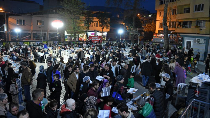 Bursa Osmangazi'de 1000 kişi aynı sofrayı paylaştı