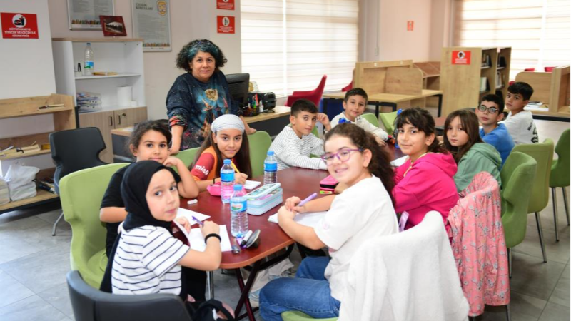 Bursa Osmangazi'de çocuklar hayal güçlerini harekete geçirdi