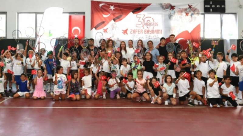 Bursa Osmangazi'de minik raketler adeta büyüledi