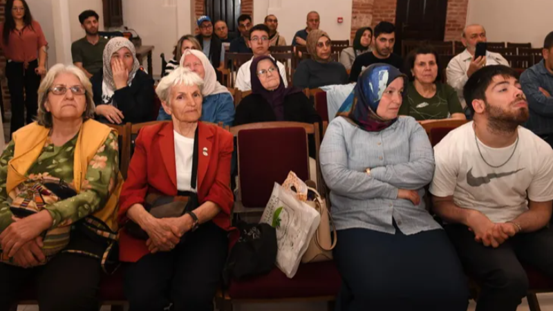 Bursa Osmangazi’de ön yargılar eğitimle kırılıyor
