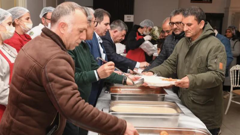 Bursa Osmangazi'de Ramazanın bereketi paylaşılıyor