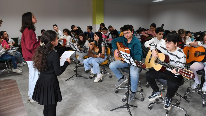 Bursa Osmangazi'de uzun süre alkış alan performans!