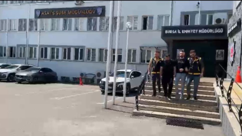 Bursa polisinden kaçış yok;  24 saatte yakalandılar