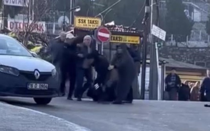 Bursa trafiğinde tekme tokat kavga!