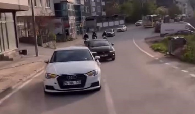 Bursa trafiğinde yine bir düğün konvoyu tehlikesi!