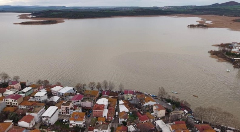 Bursa  Uluabat Gölü'nü böyle görmeyi özlemişiz!