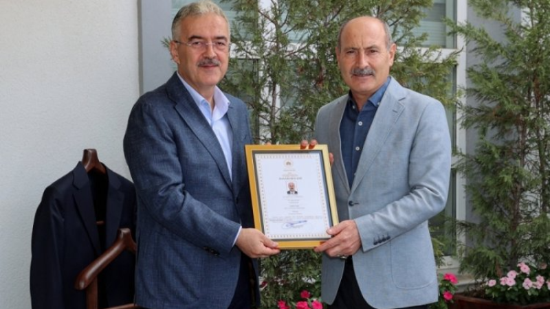Bursa Valisi, Zaimoğlu'nu yeni görev yerine uğurladı!