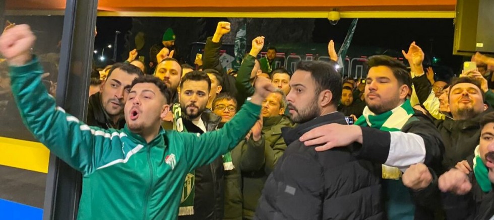 Bursa Yenişehir’de yer yerinden oynadı!