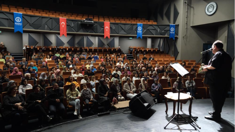 Bursa Yıldırım'da nostalji ve kahkaha dolu gece