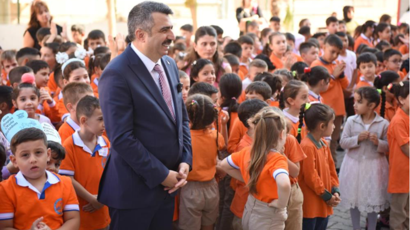 Bursa Yıldırım'da öğrencilere kırtasiye desteği!