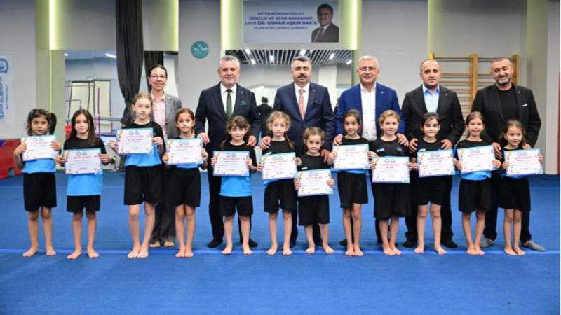 Bursa Yıldırım’ın gençlik projeleri görenleri kıskandırıyor