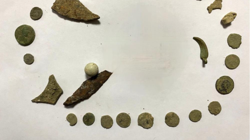 Bursa'da  27 adet tarihi eser ele geçirildi