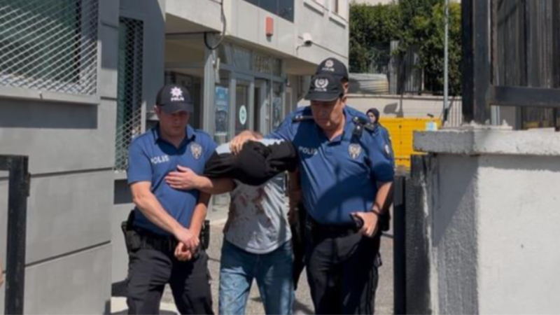 Bursa'da 16 yaşındaki azılı suçlu polisten kaçamadı